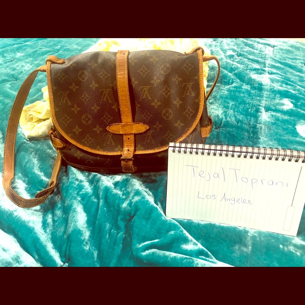 Louis Vuitton Saumur 30